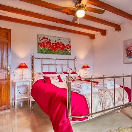 Nocleg ze śniadaniem Casa Torres 4*
