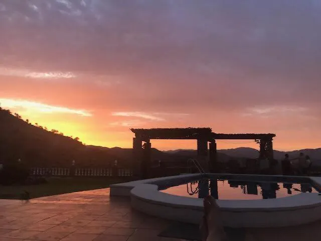 Frühstückspension Casa Torres 4*